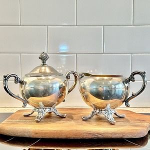 Wm Rogers Silver Plated Creamer and Sugar With Lid Vintage 1950's